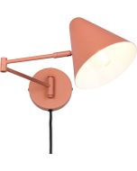 Trio Cosima 263970140 abrikoos kleurige metalen wandlamp met zwenkarm en metalen kap en snoer met stekker