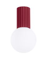 Sollux Halo SL.1748 burgundy rood geribbelde plafondlamp met wit bolvormig glazen kap