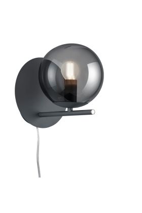 Trio Pure 202000142 zwarte wandlamp met rookglazen kap en snoer met stekker